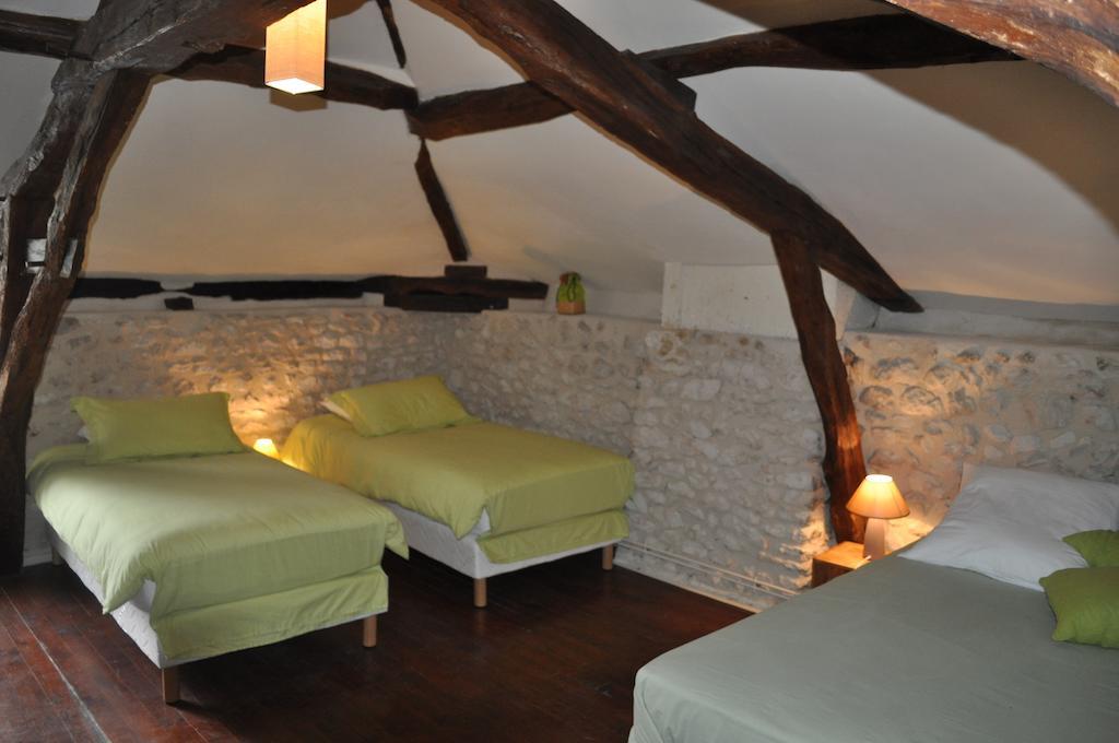 Chambres D'Hotes La Grange Au Bois Champagne-et-Fontaine Camera foto