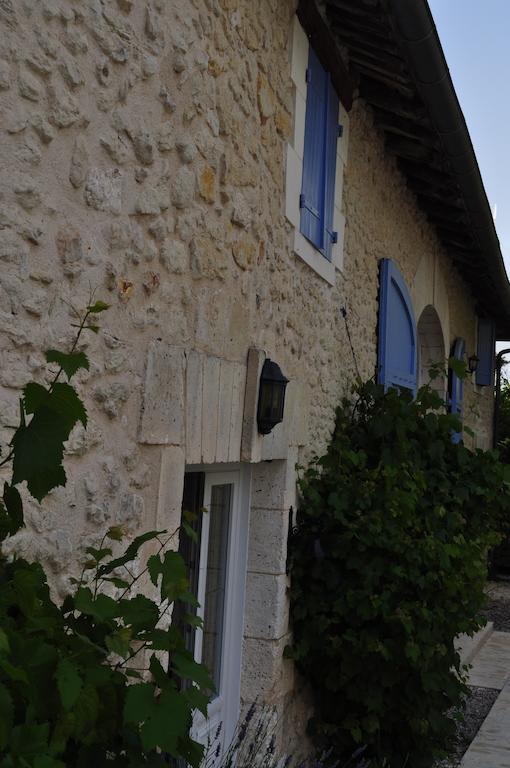 Chambres D'Hotes La Grange Au Bois Champagne-et-Fontaine Esterno foto